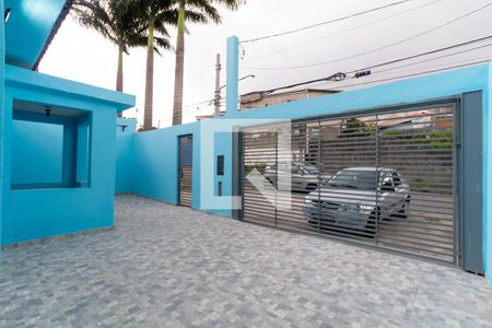 Casa à venda com 136m², 3 quartos e 2 vagas Casa à venda com 136m², 3 quartos e 2 vagasÁrea externa