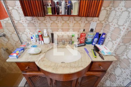 Apartamento à venda com 140m², 4 quartos e 1 vagaBanheiro da Suíte