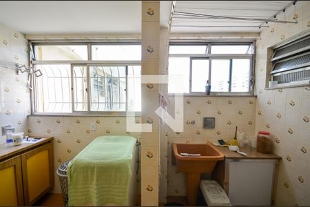 Apartamento à venda com 140m², 4 quartos e 1 vagaÁrea de Serviço