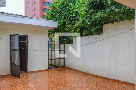 Casa à venda com 264m², 3 quartos e 5 vagasQuintal