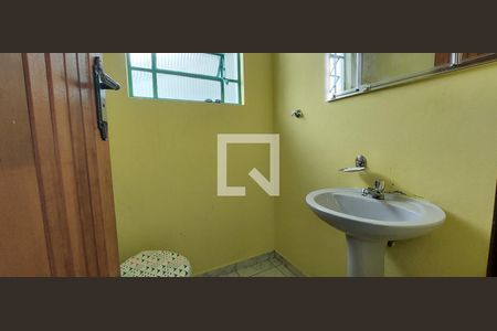 Casa à venda com 125m², 3 quartos e 2 vagasBanheiro 2