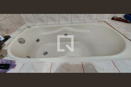 Casa à venda com 125m², 3 quartos e 2 vagasBanheiro 1