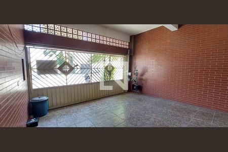 Casa à venda com 125m², 3 quartos e 2 vagasGaragem