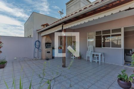 Apartamento à venda com 180m², 4 quartos e 3 vagas Apartamento à venda com 180m², 4 quartos e 3 vagasCobertura