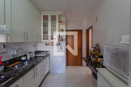 Apartamento à venda com 180m², 4 quartos e 3 vagas Apartamento à venda com 180m², 4 quartos e 3 vagasCozinha