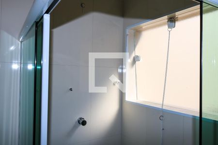 Casa à venda com 248m², 3 quartos e 6 vagas Casa à venda com 248m², 3 quartos e 6 vagasBanheiro da Suíte 1