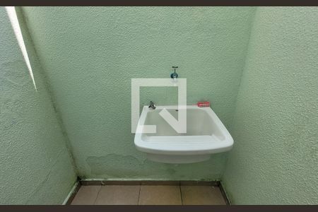 Casa à venda com 126m², 3 quartos e 2 vagas Casa à venda com 126m², 3 quartos e 2 vagasLavanderia