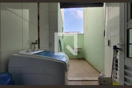 Casa à venda com 126m², 3 quartos e 2 vagas Casa à venda com 126m², 3 quartos e 2 vagasLavanderia