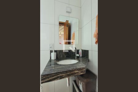 Casa à venda com 126m², 3 quartos e 2 vagas Casa à venda com 126m², 3 quartos e 2 vagasBanheiro 2