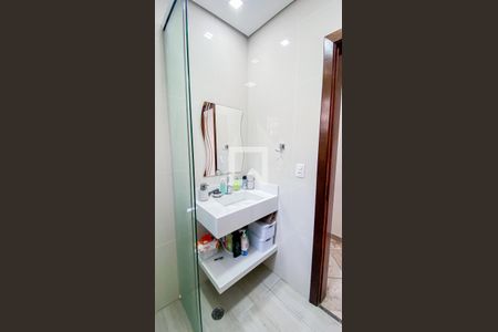 Apartamento à venda com 82m², 2 quartos e 1 vagaBanheiro