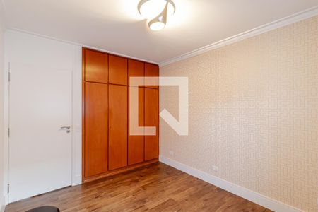 Casa à venda com 356m², 4 quartos e 2 vagas Casa à venda com 356m², 4 quartos e 2 vagasQuarto 1
