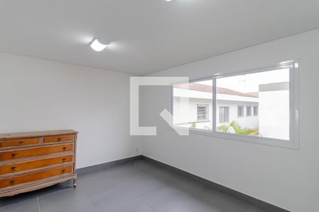 Casa à venda com 356m², 4 quartos e 2 vagas Casa à venda com 356m², 4 quartos e 2 vagasEdicula