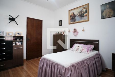 Casa à venda com 280m², 4 quartos e 3 vagas Casa à venda com 280m², 4 quartos e 3 vagasQuarto 1