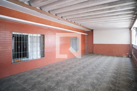 Casa à venda com 280m², 4 quartos e 3 vagas Casa à venda com 280m², 4 quartos e 3 vagasÁrea externa