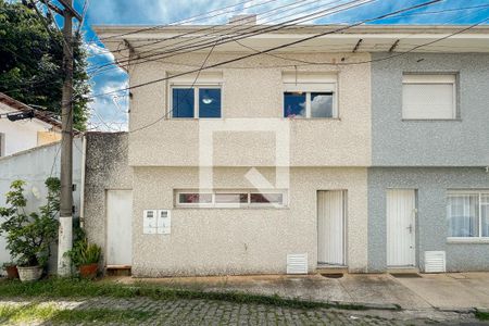 Casa de condomínio para alugar com 110m², 2 quartos e 1 vaga Casa de condomínio para alugar com 110m², 2 quartos e 1 vagaFachada