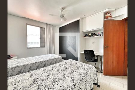 Apartamento à venda com 140m², 4 quartos e 3 vagas Apartamento à venda com 140m², 4 quartos e 3 vagasQuarto 4