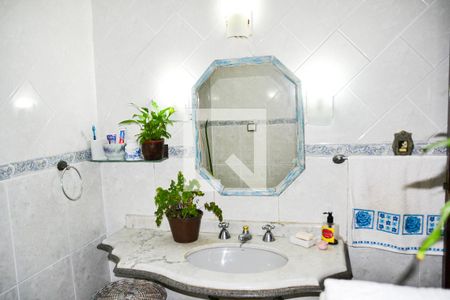 Casa à venda com 389m², 4 quartos e 4 vagasBanheiro