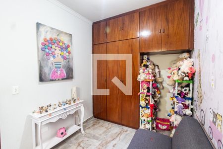 Casa à venda com 250m², 4 quartos e 2 vagas Casa à venda com 250m², 4 quartos e 2 vagasQuarto 2