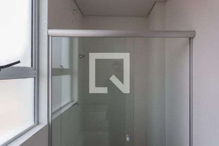 Apartamento à venda com 48m², 2 quartos e 2 vagas Apartamento à venda com 48m², 2 quartos e 2 vagasBanheiro