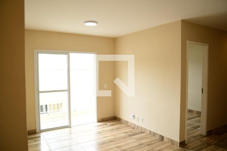 Sala de apartamento para alugar com 2 quartos, 55m² em Jardim Rio das Pedras, Cotia