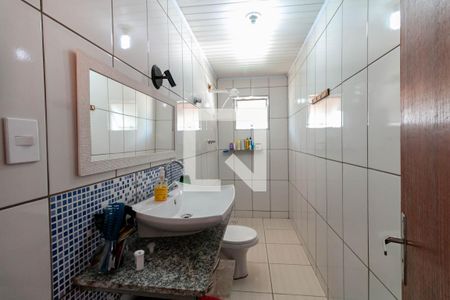 Casa à venda com 243m², 4 quartos e 2 vagasBanheiro da Suíte