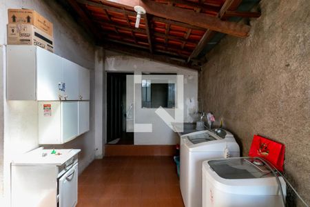 Casa à venda com 243m², 4 quartos e 2 vagasÁrea de Serviço