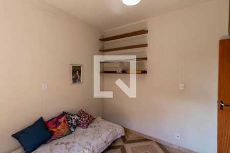 Casa à venda com 243m², 4 quartos e 2 vagasQuarto 2