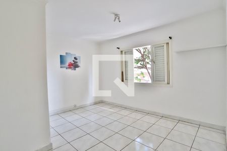 Casa à venda com 162m², 3 quartos e 4 vagas Casa à venda com 162m², 3 quartos e 4 vagasQuarto 2