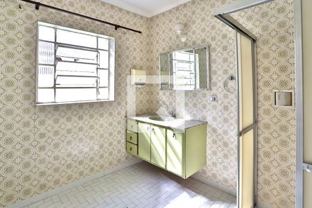 Casa à venda com 162m², 3 quartos e 4 vagas Casa à venda com 162m², 3 quartos e 4 vagasBanheiro
