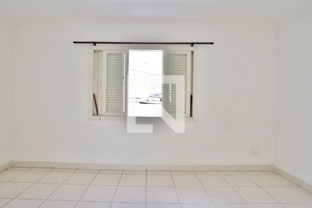 Casa à venda com 162m², 3 quartos e 4 vagas Casa à venda com 162m², 3 quartos e 4 vagasQuarto 3