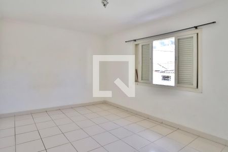 Casa à venda com 162m², 3 quartos e 4 vagas Casa à venda com 162m², 3 quartos e 4 vagasQuarto 3