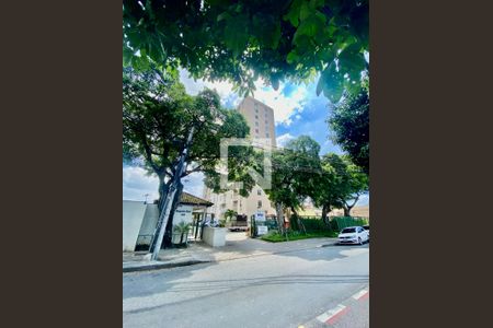 Apartamento à venda com 48m², 2 quartos e 1 vaga Apartamento à venda com 48m², 2 quartos e 1 vagaFachada