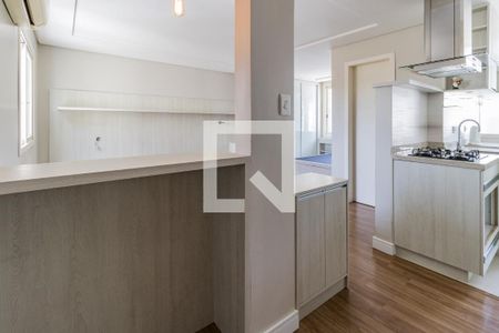 Sala/Quarto de kitnet/studio à venda com 1 quarto, 42m² em São Sebastião, Porto Alegre