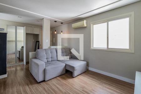 Sala/Quarto de kitnet/studio à venda com 1 quarto, 42m² em São Sebastião, Porto Alegre