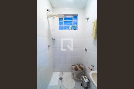 Casa à venda com 220m², 4 quartos e 2 vagasCasa 2 - Banheiro 2 Detalhe