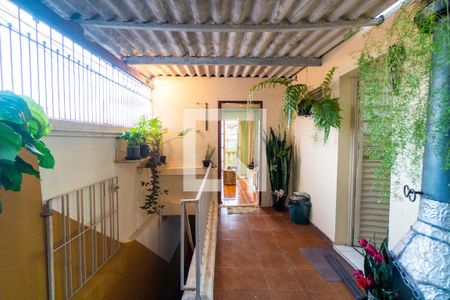 Casa à venda com 220m², 4 quartos e 2 vagasHall