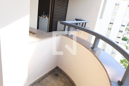 Apartamento para alugar com 227m², 3 quartos e 2 vagasVaranda 1