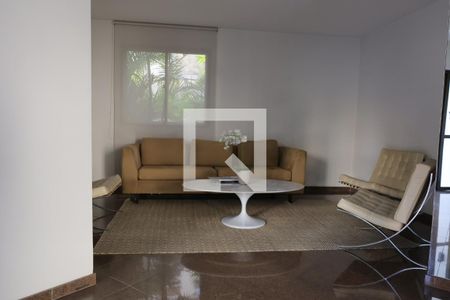Apartamento para alugar com 227m², 3 quartos e 2 vagasHall