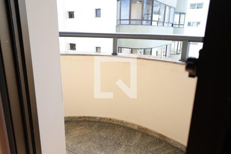 Apartamento para alugar com 227m², 3 quartos e 2 vagasVaranda 1