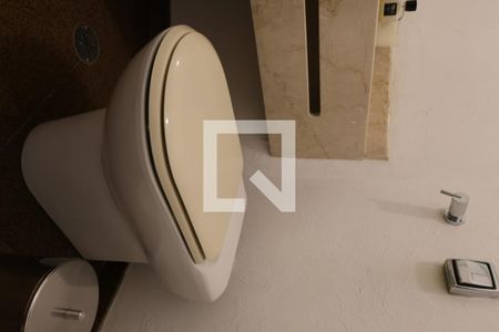 Apartamento para alugar com 227m², 3 quartos e 2 vagasBanheiro quarto 1