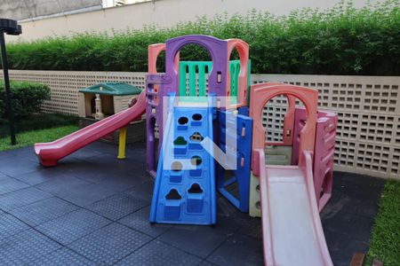 Apartamento para alugar com 227m², 3 quartos e 2 vagasÁrea comum - Playground