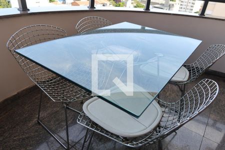 Apartamento para alugar com 227m², 3 quartos e 2 vagasVaranda 2