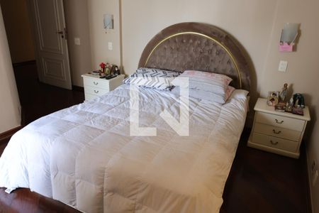 Apartamento para alugar com 227m², 3 quartos e 2 vagasQuarto 3