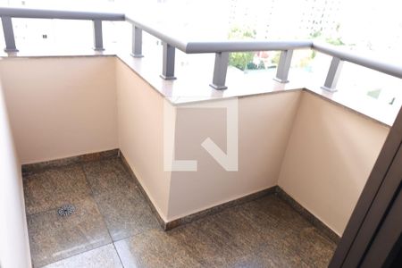 Apartamento para alugar com 227m², 3 quartos e 2 vagasVaranda 3