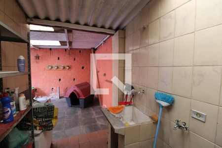 Casa à venda com 200m², 2 quartos e 1 vagaÁrea de Serviço