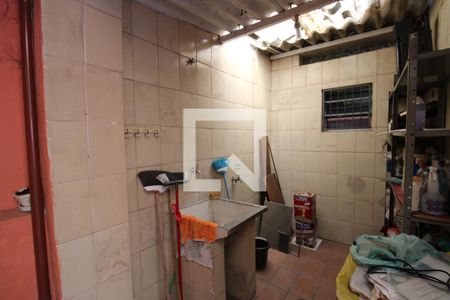 Casa à venda com 200m², 2 quartos e 1 vagaÁrea de Serviço