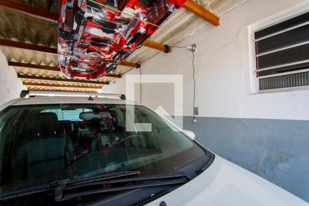 Casa à venda com 260m², 5 quartos e 4 vagas Casa à venda com 260m², 5 quartos e 4 vagasGaragem