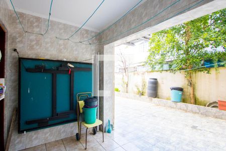 Casa à venda com 260m², 5 quartos e 4 vagas Casa à venda com 260m², 5 quartos e 4 vagasCasa 2 - Área de serviço