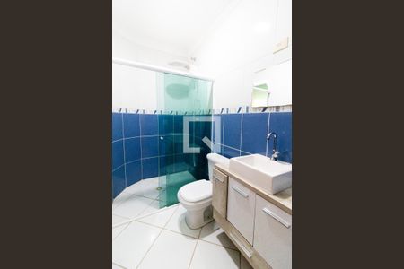 Casa à venda com 168m², 4 quartos e 4 vagas Casa à venda com 168m², 4 quartos e 4 vagasBanheiro do Quarto 4