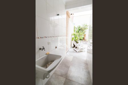 Casa à venda com 168m², 4 quartos e 4 vagas Casa à venda com 168m², 4 quartos e 4 vagasÁrea de Serviço